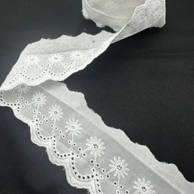WHITE LACE 100% COTTON, SOLD BY THE METRES