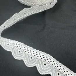 WHITE LACE 100% COTTON, SOLD BY THE METRES