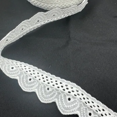 WHITE LACE 100% COTTON, SOLD BY THE METRES